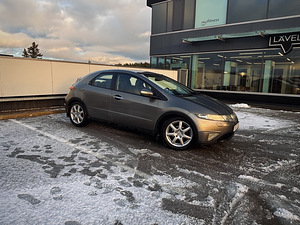Honda Civic (2 foto / 9)
