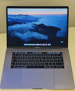 Apple MacBook Pro 15-inch, 2017 (6 foto / 6)