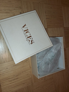 Uued kingad / New Shoes (3 foto / 6)