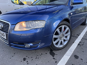 Audi A4 Avant 4x4 2007a (11 foto / 15)