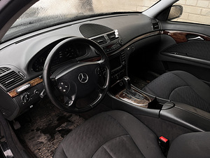 MERCEDES-BENZ E 320 CDI (5 foto / 13)