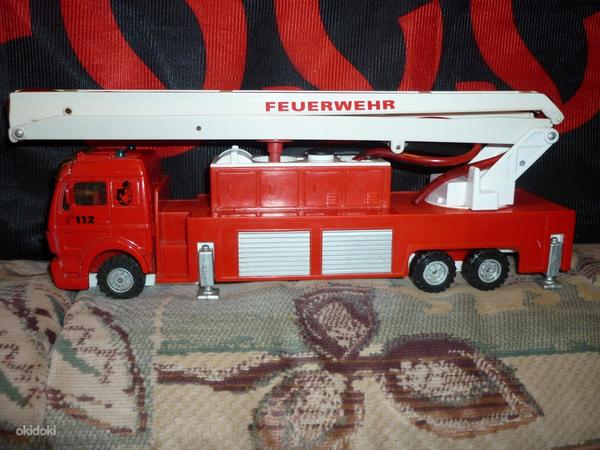 Машинка пожарная железная (фото #1)