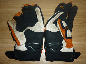 Nahk kindat Alpinestars GP Size L Size S (5 foto / 8)