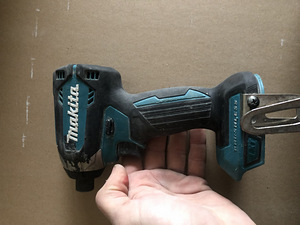 Makita trell+4.0ah aku (3 foto / 9)
