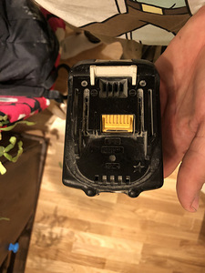 Makita 4ah 18v (2 foto / 2)