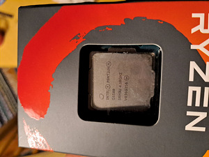 AMD Ryzen 3 1200 ja Intel G6500 (2 foto / 2)