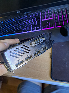 GIGABYTE GTX 1080 gaming 8GB (5 foto / 5)