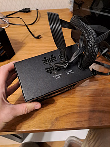 Corsair TX750M modular toiteplokk (2 foto / 3)