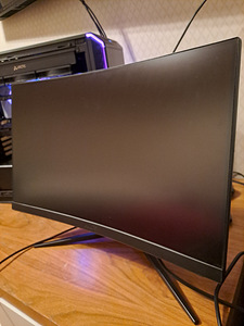 MSI OPTIX MAG241C 144HZ 1MS (2 foto / 3)