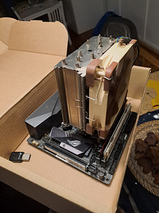 I3-8350k+Rog Strix B360-i+16GB DDR4+Cooler (1 foto / 5)