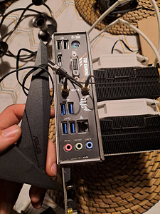 Asus Tuf Gaming B460M-Plus WiFi+ Intel i5 10600 (4 foto / 6)