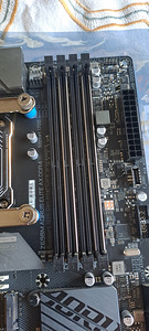 I9 12900k/Gigabyte Z690M Aorus Elite/Deepcool AK620 (3 foto / 6)