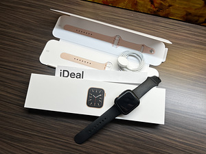 Apple Watch Series 6 44mm (1 foto / 2)