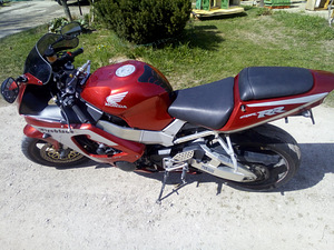 Honda Fireblade CBR 929 2001a. (2 foto / 7)