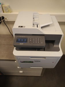Värviline laserprinter-skänner (wifi) Brother DCP-L3550CDW (1 foto / 5)