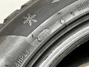 Шины 225/50R17 Sailun Ice Blazer WST3 (7 фото из 8)