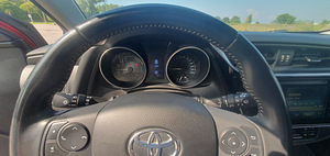 TOYOTA AURIS (10 фото из 15)