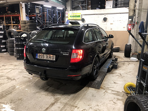 Skoda superb 1.6 77kw (7 foto / 15)