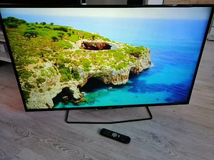 47" Philips fullHD SmartTV Ambilight 3D (1 foto / 6)
