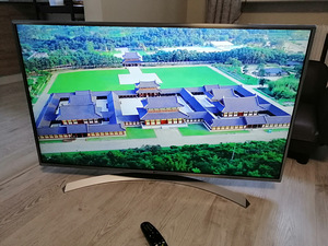 49" LG teler UHD 4K SmartTV (1 foto / 6)