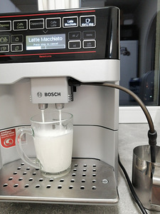 Bosch täisautomaatne espressomasin (5 foto / 7)
