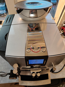 Jura täisautomaatne espressomasin (3 foto / 3)