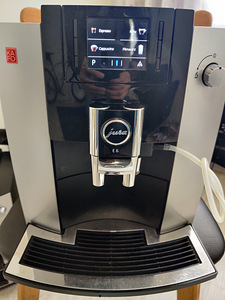 Jura automaatne espressomasin (1 foto / 5)