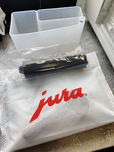 Jura täisautomaatne espressomasin (8 foto / 8)
