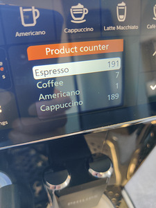 Philips LatteGo täisautomaatne espressomasin (7 foto / 9)