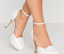 Новые белые туфли, 39