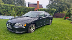 Volvo S60 2.4 двигатель 136 кВт (1 фото из 4)