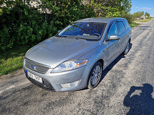 Ford Mondeo 1.8 td ghia 2008 (2 foto / 8)