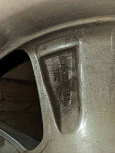 Audi Goodyear 215/55 R17 (3 foto / 3)