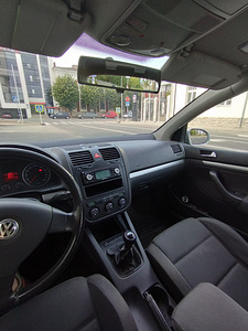 Volkswagen Golf 2.0D 103kw (4 foto / 9)