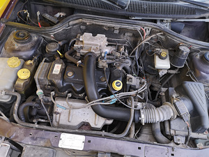 Ford Escort 1995 (3 foto / 4)