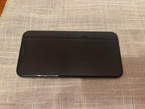 iPhone 11 PRO 64GB uueväärne 83% aku (2 foto / 3)