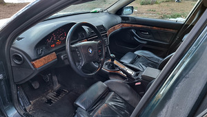BMW E39 523i 1998 (4 фото из 14)