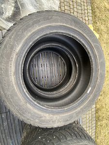 Naastrehvid Sava Eskimo Stud 215-55-R17-94T (3 foto / 3)