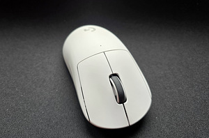 Logitech G Pro X Superlight - kerge juhtmevaba mänguri hiir (3 foto / 4)