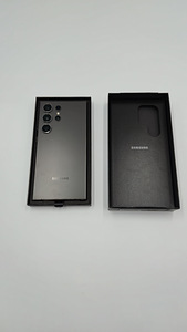 Samsung Galaxy S24 Ultra | 256GB | TItanium Black (4 foto / 8)