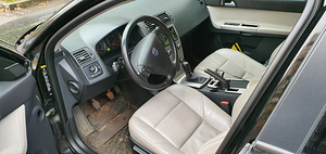 Volvo V50 facelift (8 фото из 11)