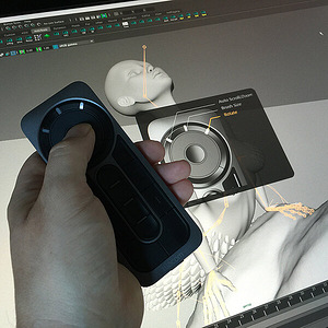 Cintiq 27 QHD Touch (2 foto / 4)