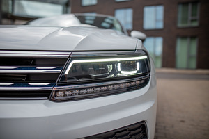 Volkswagen Tiguan Comfortline Business 2.0 140kW (5 foto / 15)