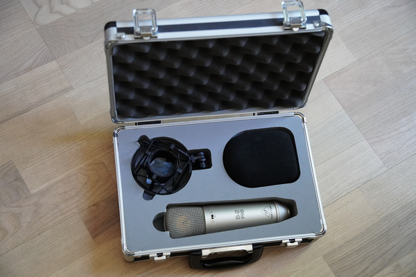 Behringer b2 pro mikrofon komplekt karbis(uueväärne)