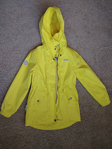 Lenne kollane k/s parka, suurus 134 (1 foto / 6)