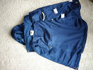 Didriksons tumesinine k/s parka, suurus 140 (3 foto / 3)