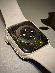 Apple Watch Series 7 (41 mm) GPS : Starlight (3 foto / 8)