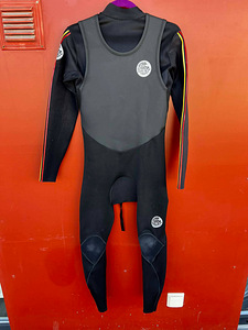 M suurus Rip Curl Bib-Pant ja Long Sleeve kalipso (2 foto / 3)