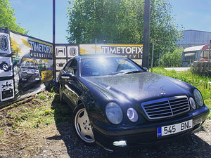 Mercedes-benz clk320 (2 foto / 7)