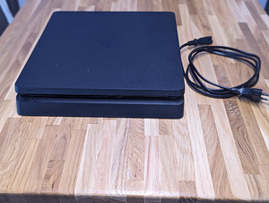 Sony PlayStation 4 Slim (2 foto / 2)